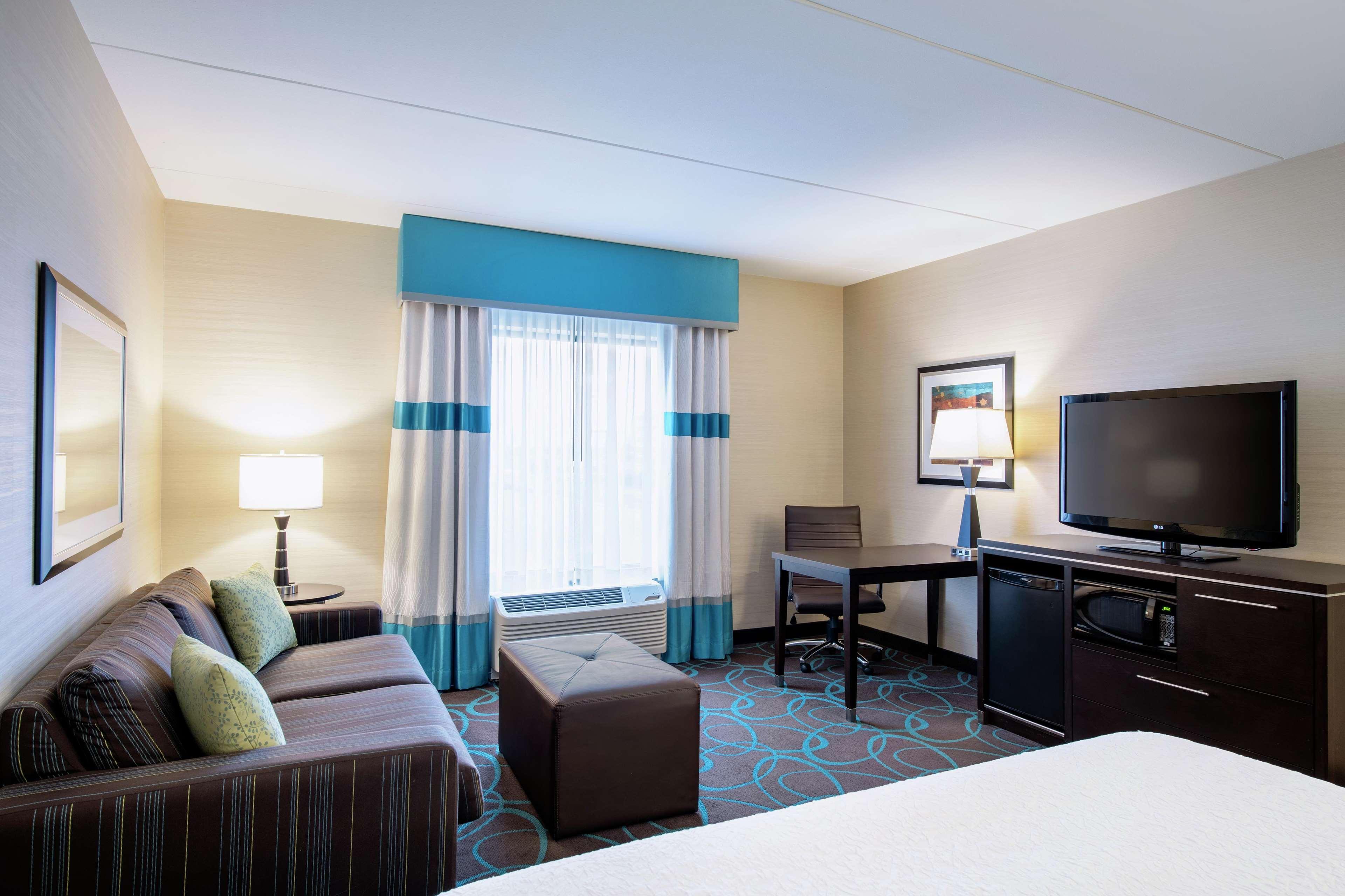 Hampton Inn By Hilton Winnipeg Extérieur photo