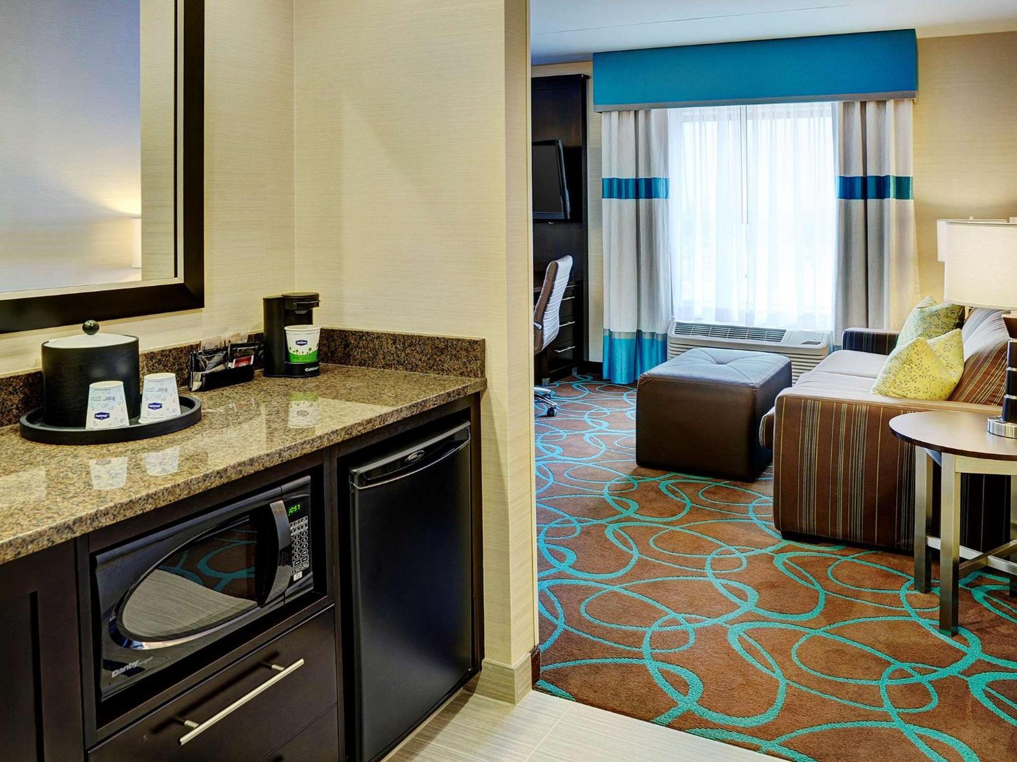 Hampton Inn By Hilton Winnipeg Extérieur photo