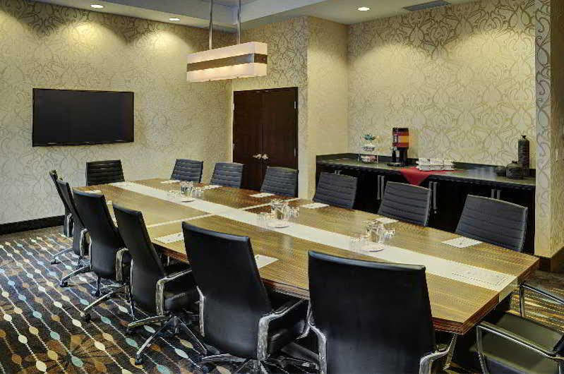 Hampton Inn By Hilton Winnipeg Extérieur photo