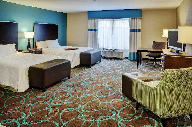 Hampton Inn By Hilton Winnipeg Extérieur photo